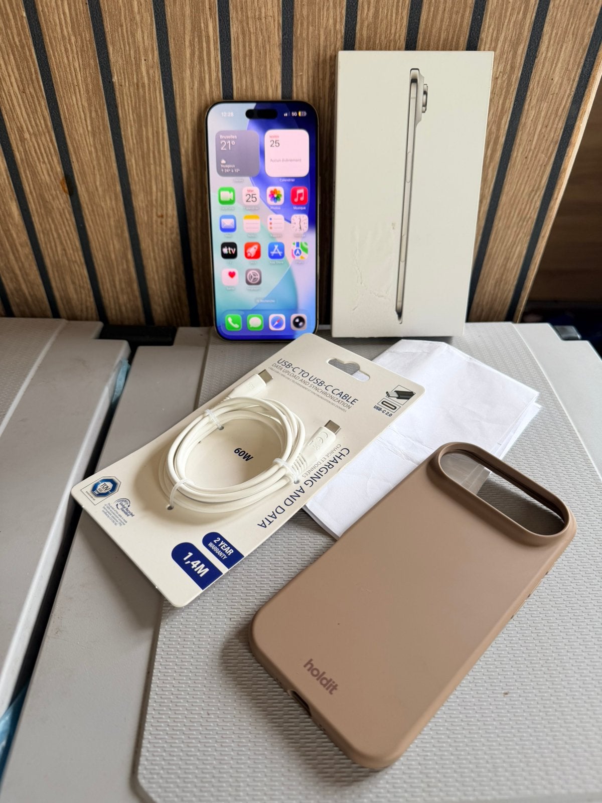 Vend/echange iPhone 17 Air 256gb/100%batterie boite garentie, Télécoms, Téléphonie mobile | Samsung, Enlèvement ou Envoi, Comme neuf
