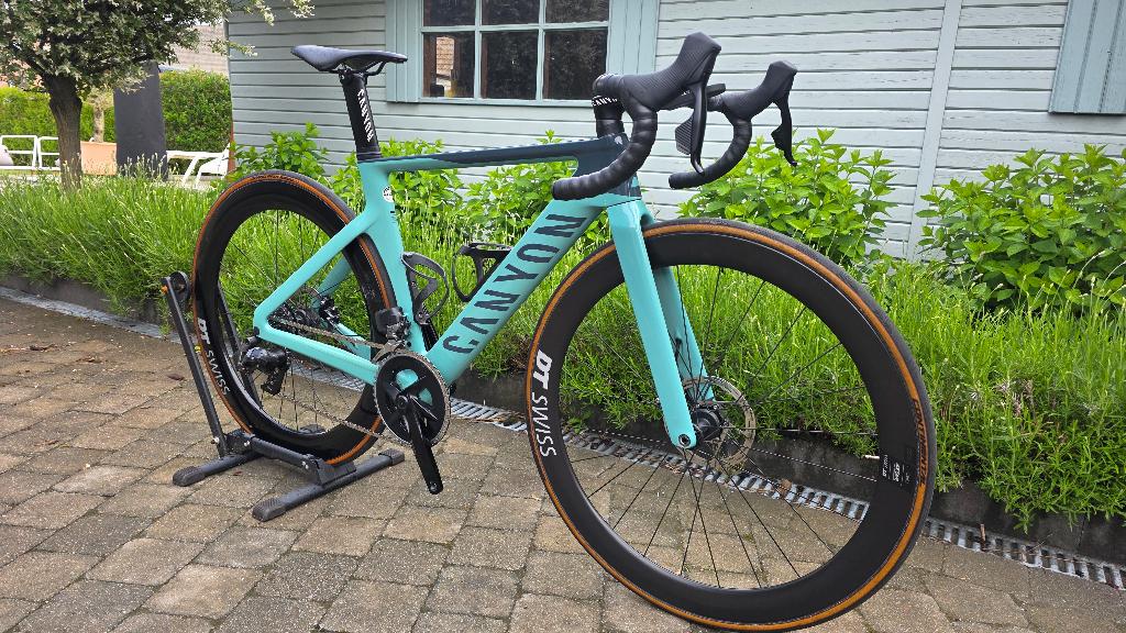 Roues en carbone Canyon Aeroad CF SLX 7 XS Rival AXS, Vélos & Vélomoteurs, Vélos | Vélos de course, Comme neuf, Carbone, 49 à 53 cm