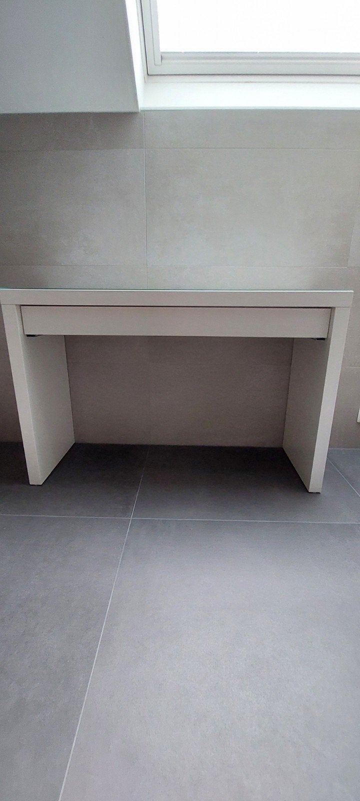 table maquillage en parfait état, Maison & Meubles, Enlèvement