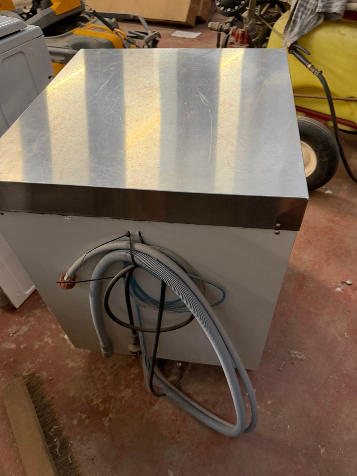 Serveurs industriels, Electroménager, Enlèvement, Neuf