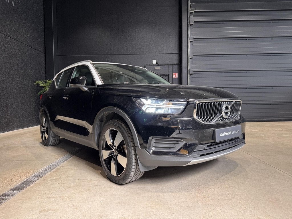 Volvo XC40 T3 Momentum, Auto's, Gebruikt, 156 pk, SUV of Terreinwagen, Onderhoudsboekje