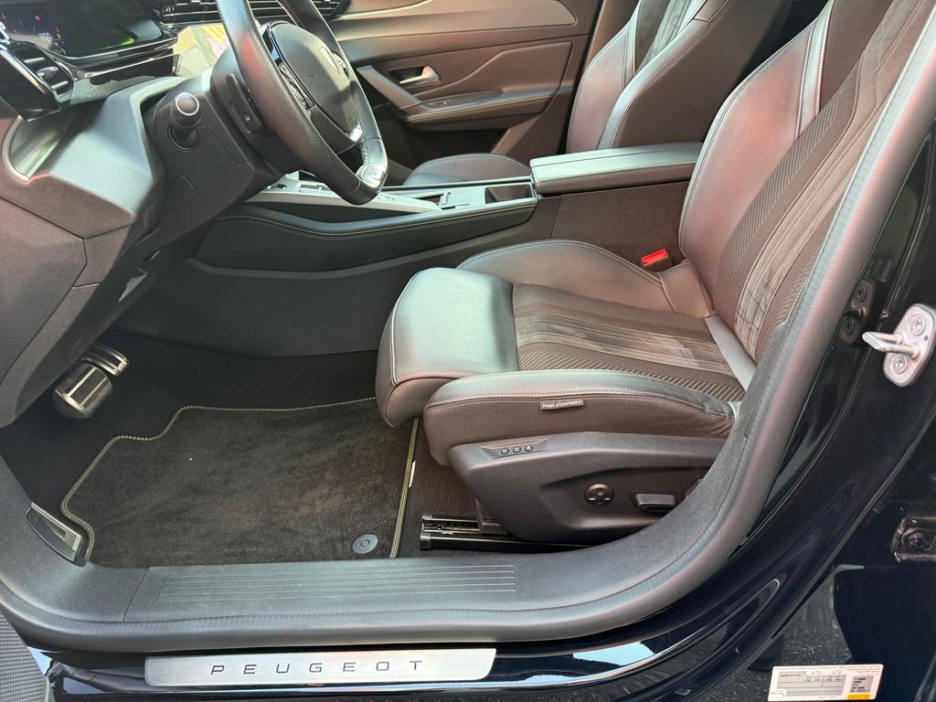 Peugeot 408 12 GT 130 EAT8 FULL OPTION, Auto's, Peugeot, Gebruikt, Euro 6, 1199 cc, Lichtsensor