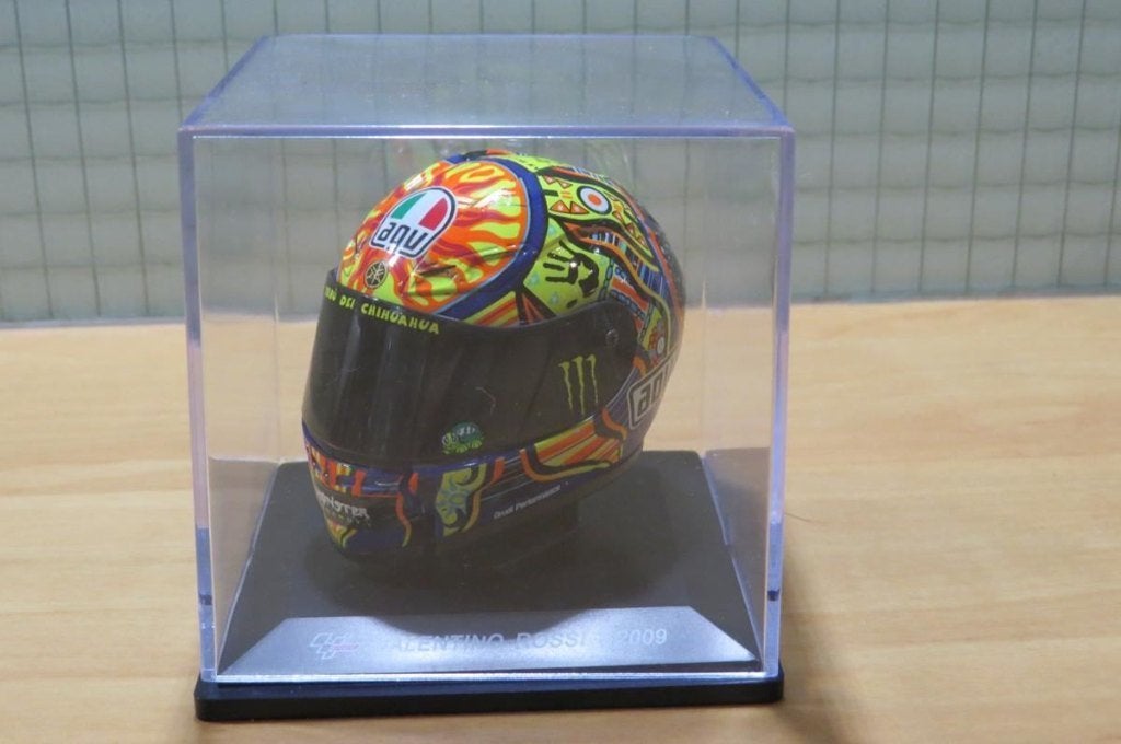 Valentino Rossi AGV helmet 2009 1:5, Ophalen of Verzenden, Nieuw, 1:5 t/m 1:8, Overige typen