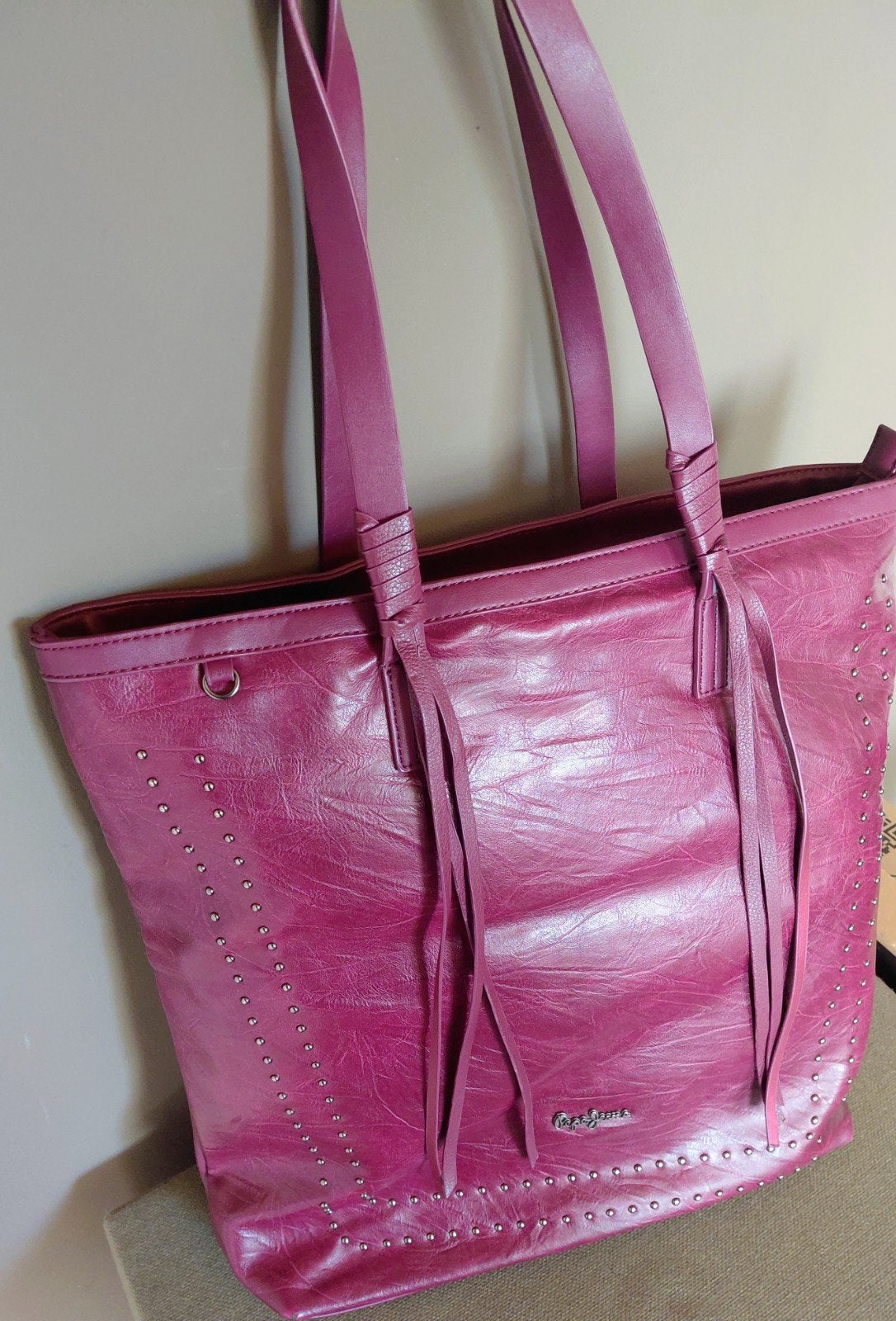 Pepe Jeans handtas, Verzenden
