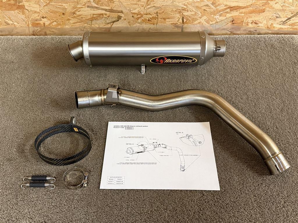Akrapovic uitlaat demper Honda CBR600RR 2003 2004 PC37, Motos, Pièces | Honda, Utilisé, Envoi