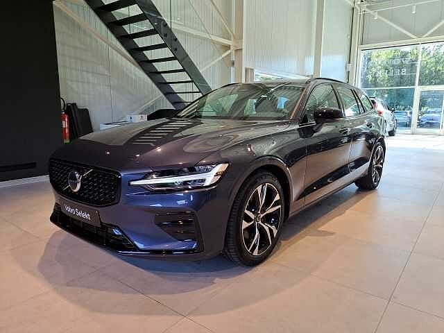 Volvo V60 B4 Mild Hybride Benzine Plus Dark 660759 | B4, Auto's, https://public.car-pass.be/vhr/cf8aaa0a-8ba3-4d21-8148-8c1231b61204