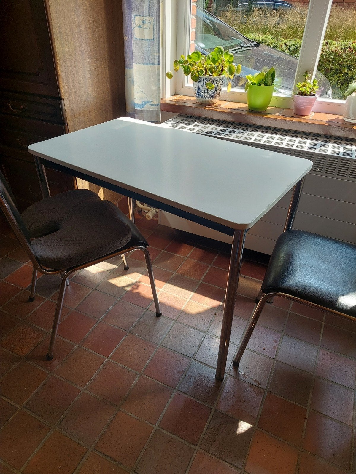 keukentafel en 2 stoelen, Huis en Inrichting, Ophalen, Gebruikt