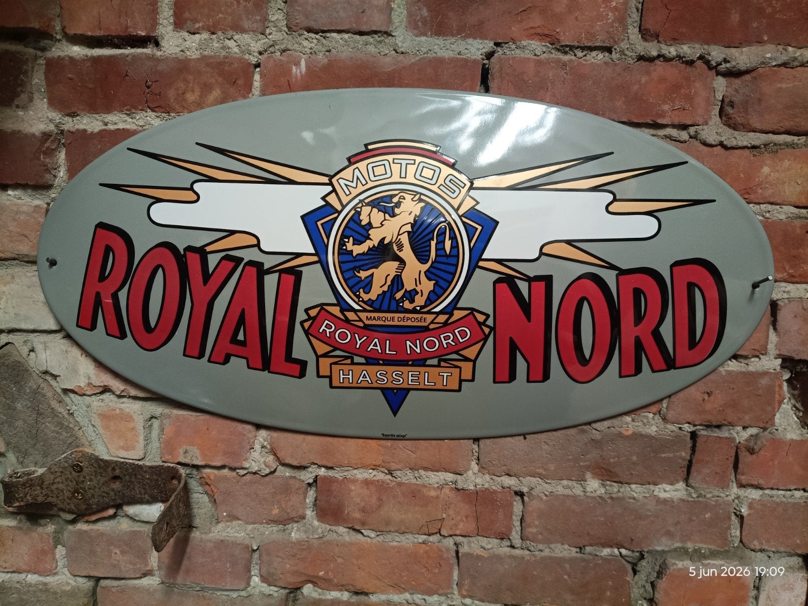 Royal Nord emaille bord beperkte oplage, Ophalen