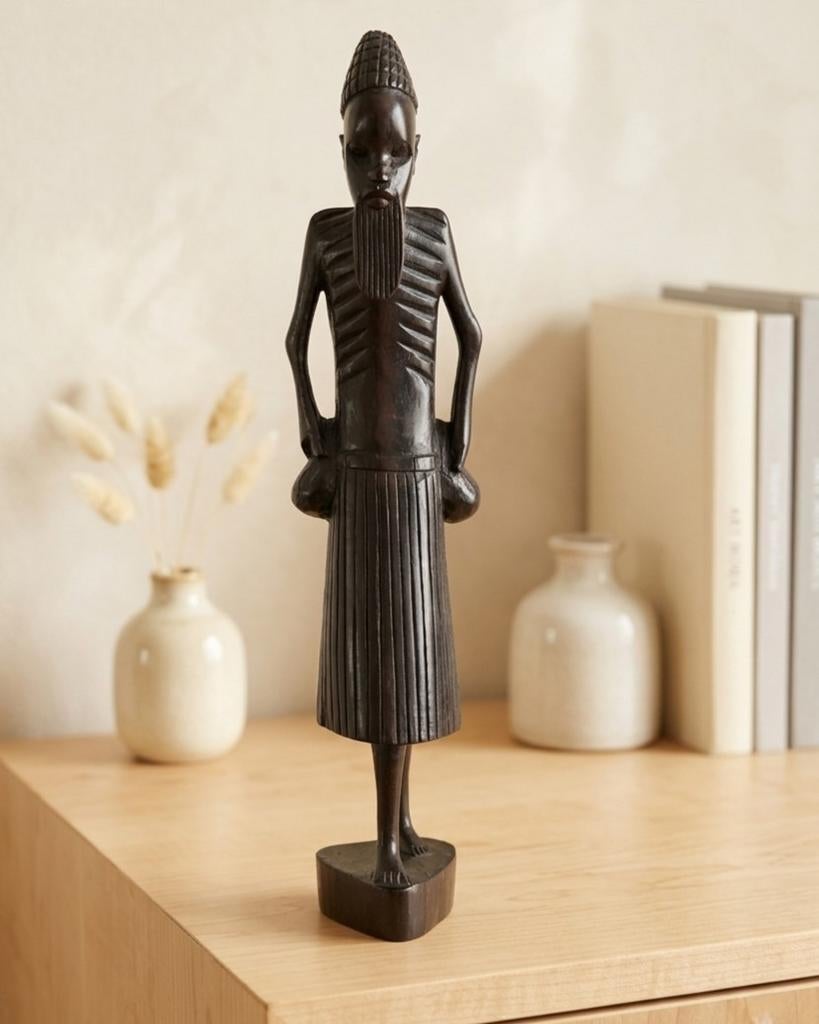 Ebbenhouten beeldje, Ophalen, Afrika