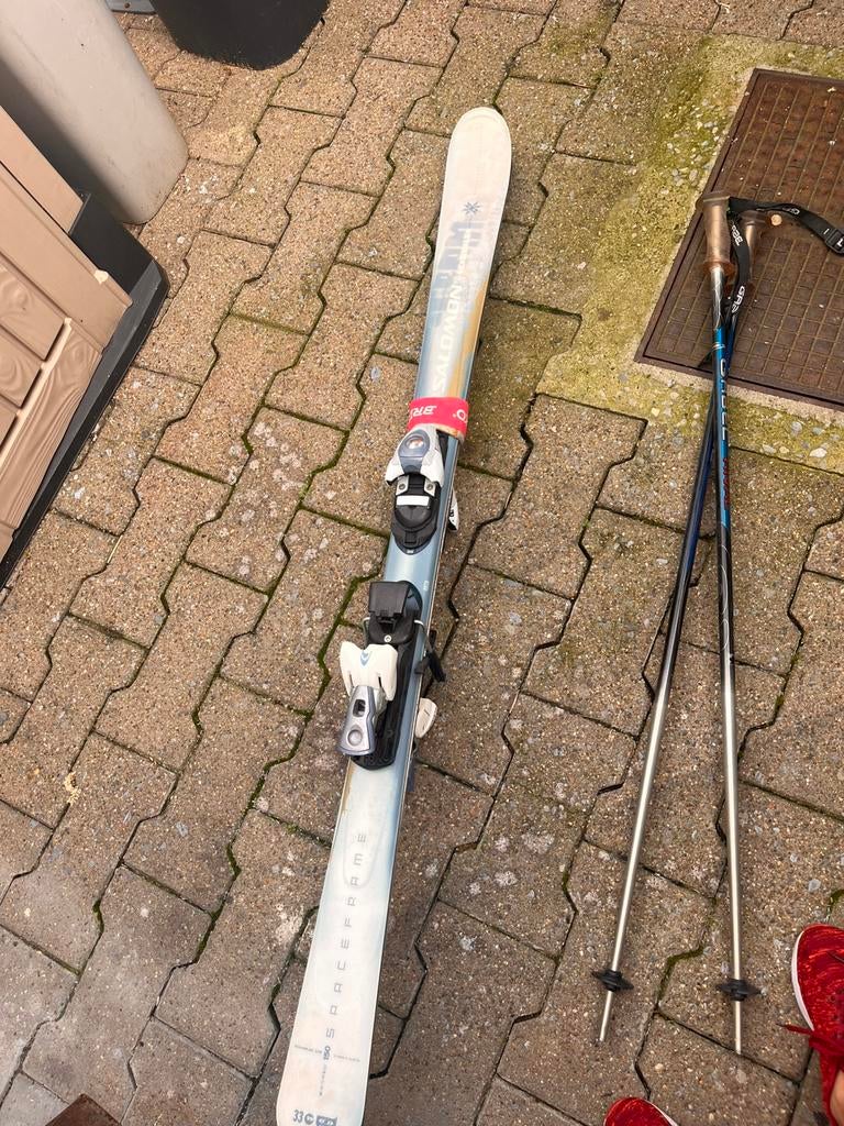 Ski et ses deux batons, Skis, Salomon, 140 à 160 cm, Enlèvement