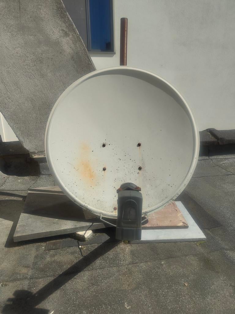 Satelliet - satelliete schotel, Ophalen