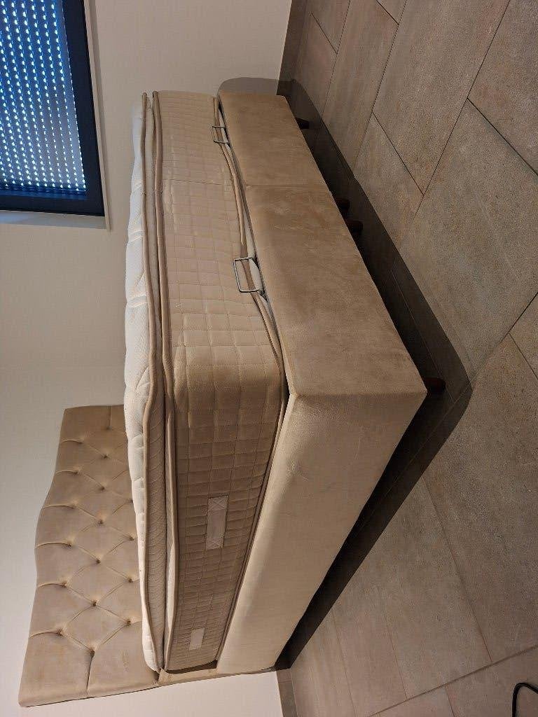 Groot bed 160x200, Ophalen, Zo goed als nieuw, Twijfelaar, 160 cm