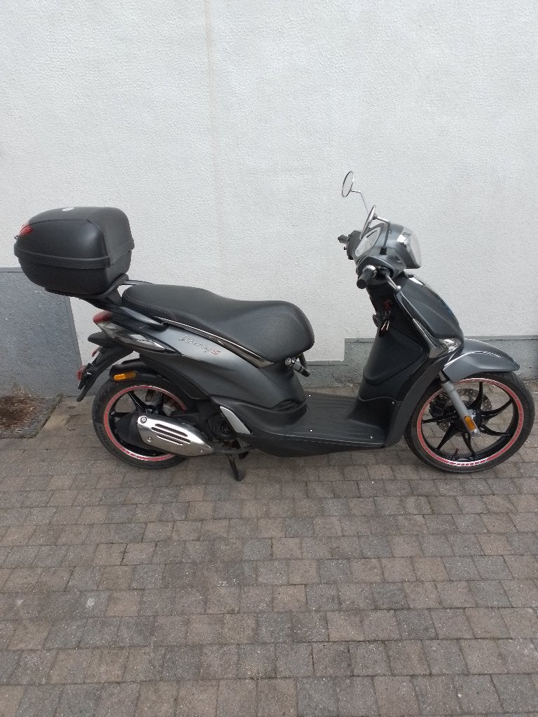 SCOOTER PIAGGIO, Motos, Permis Moto A, Scooter, Occasion, Jusqu'à 11 kW