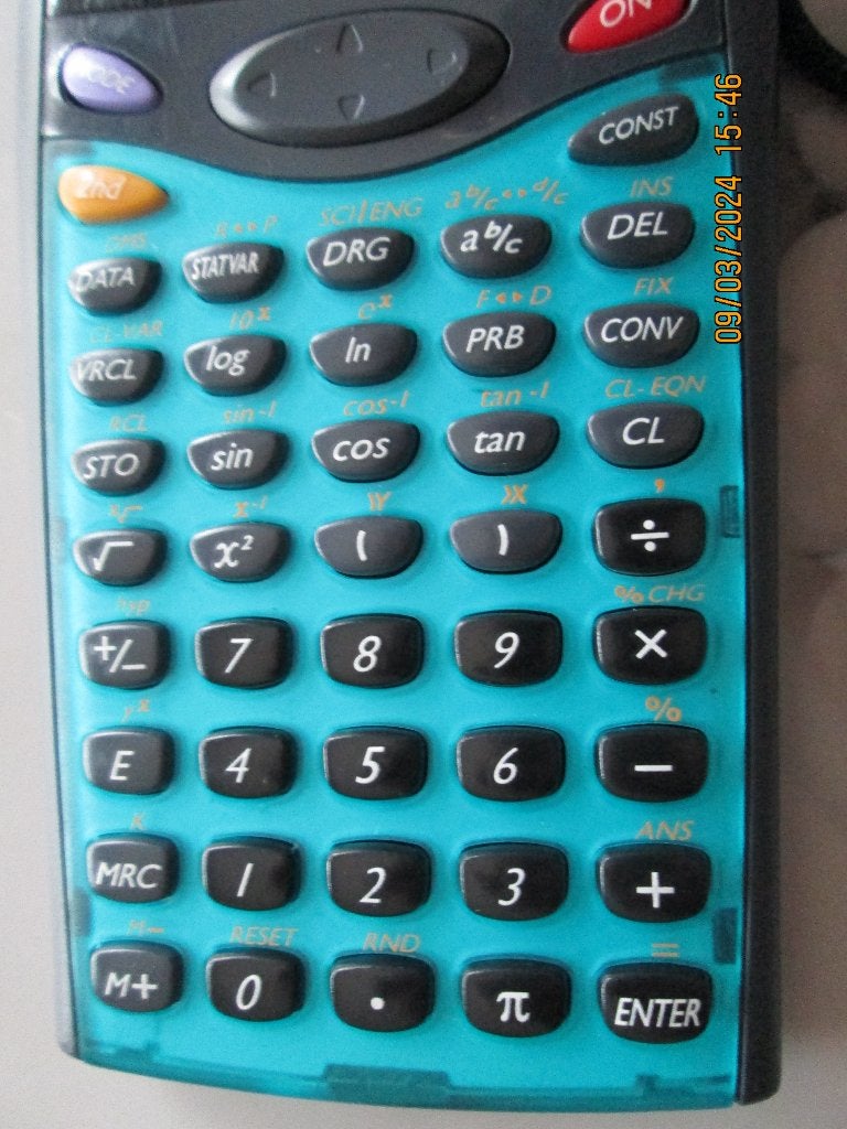 Calculatrices Q C Pass, Texas Instruments et Bricobi., Ophalen, Zo goed als nieuw