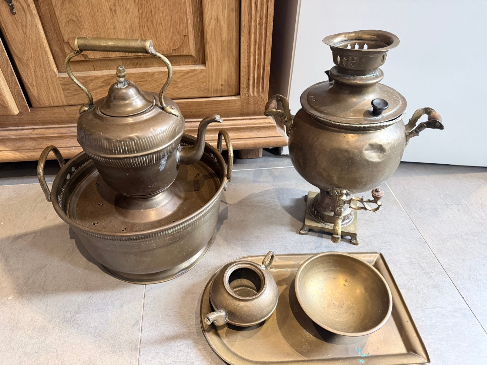 Dit antieke Russische koperen samovarservies uit de 19e, Antiek en Kunst, Antiek | Servies compleet, Ophalen