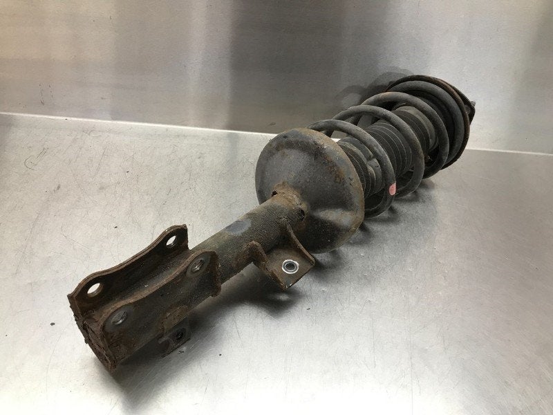 VEERPOOT LINKS VOOR Suzuki Grand Vitara II (JT), Gebruikt, Suzuki