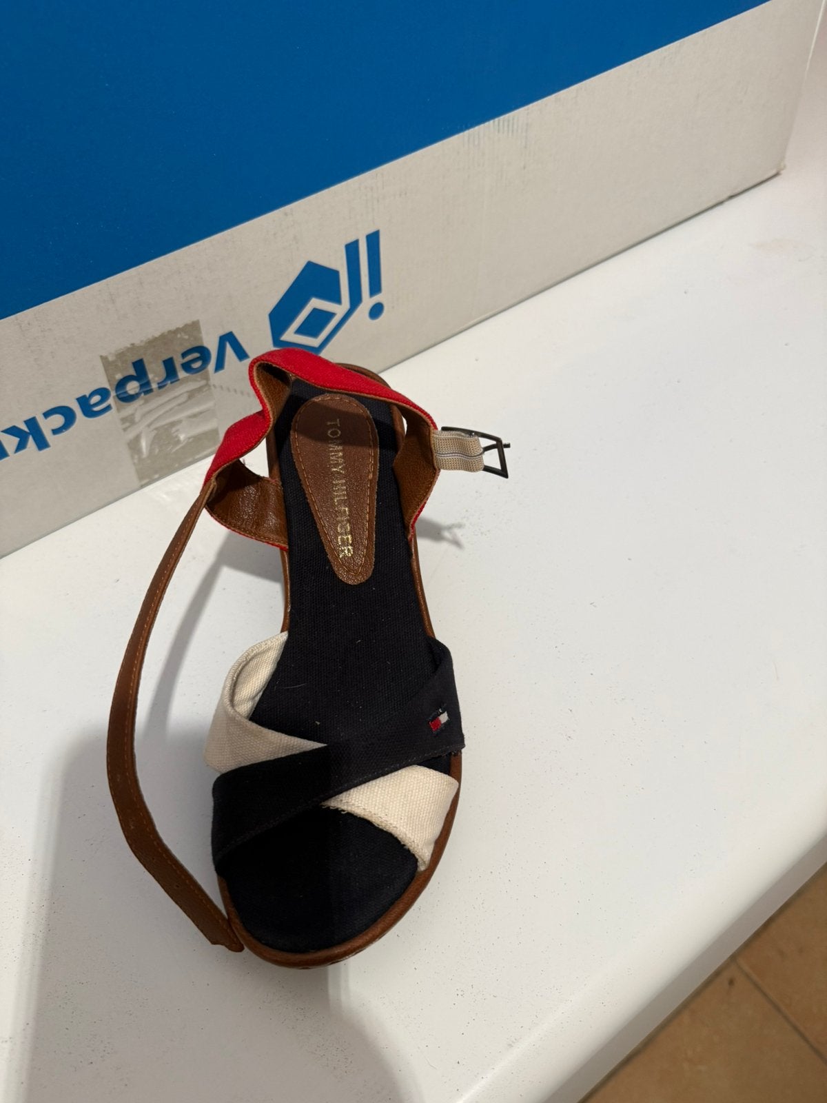 Tommy Hilfiger, Enlèvement ou Envoi, Comme neuf