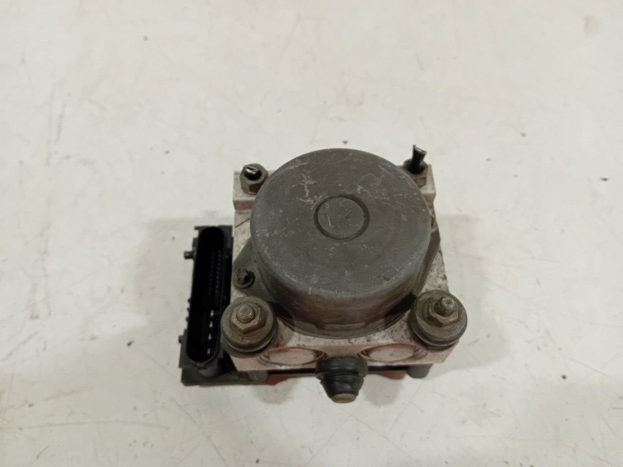Abs pomp Opel Corsa, Onderdelen@venauto.nl, Van der Ven Autorecycling B.V., Ettenseweg 76, 4706 PB Roosendaal, The Netherlands
