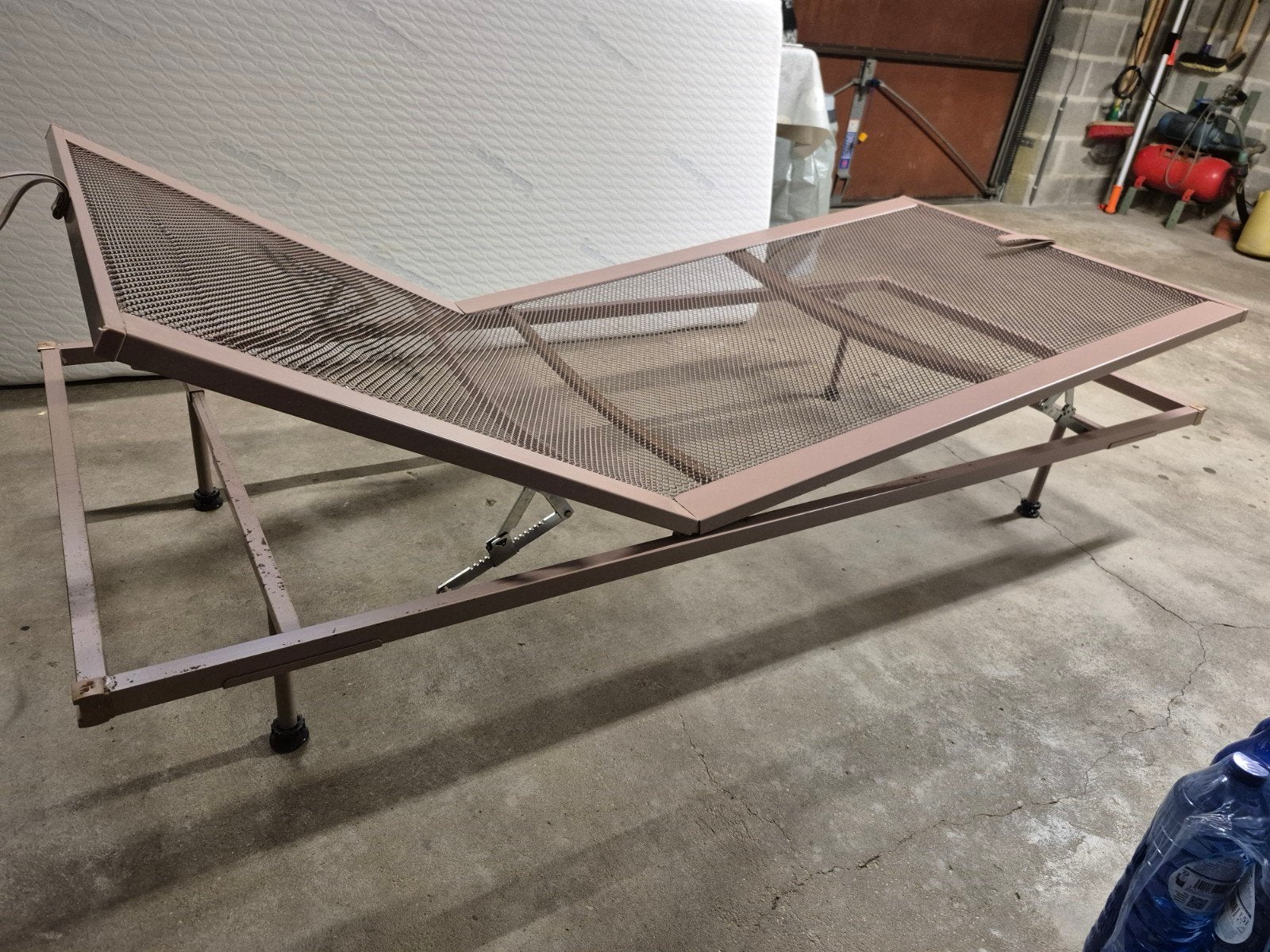 gratis bed en matras, 90 x 200, Huis en Inrichting, Ophalen, Gebruikt