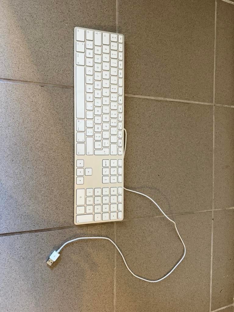 Clavier Apple, Informatique & Logiciels, Enlèvement, Comme neuf