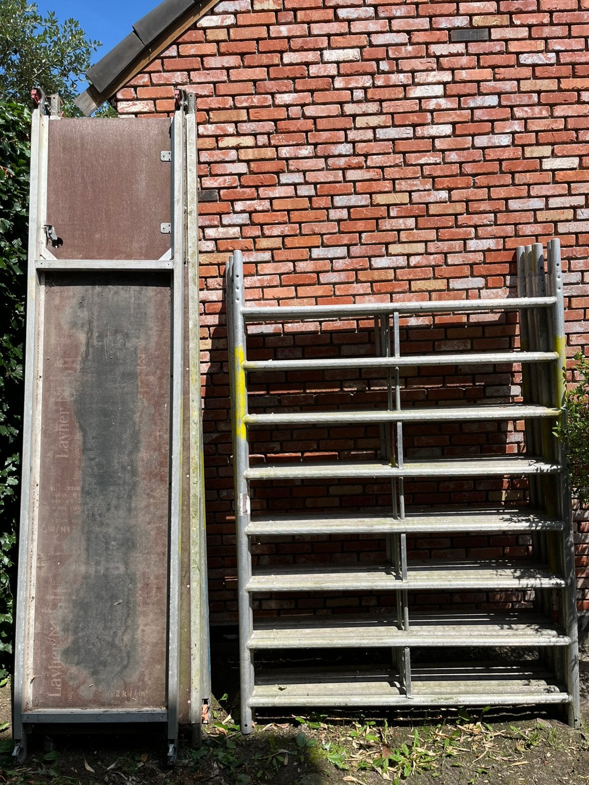 Alu stelling merk Layher werkhoogte 8m50, Ophalen, Gebruikt, Rolsteiger of Kamersteiger, 5 meter of hoger