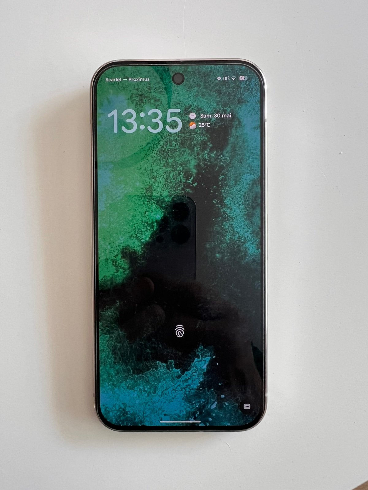 Google Pixel 10 Pro  256 Go Parfait état + 2 coques, Télécoms, Enlèvement, Comme neuf