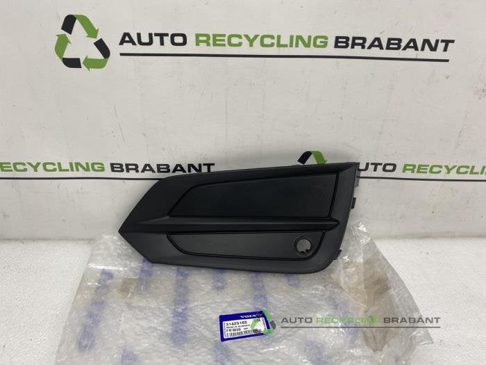 Pare-chocs grille d'un Volvo XC60, Autos : Pièces & Accessoires, -, 3 mois de garantie, Utilisé, -