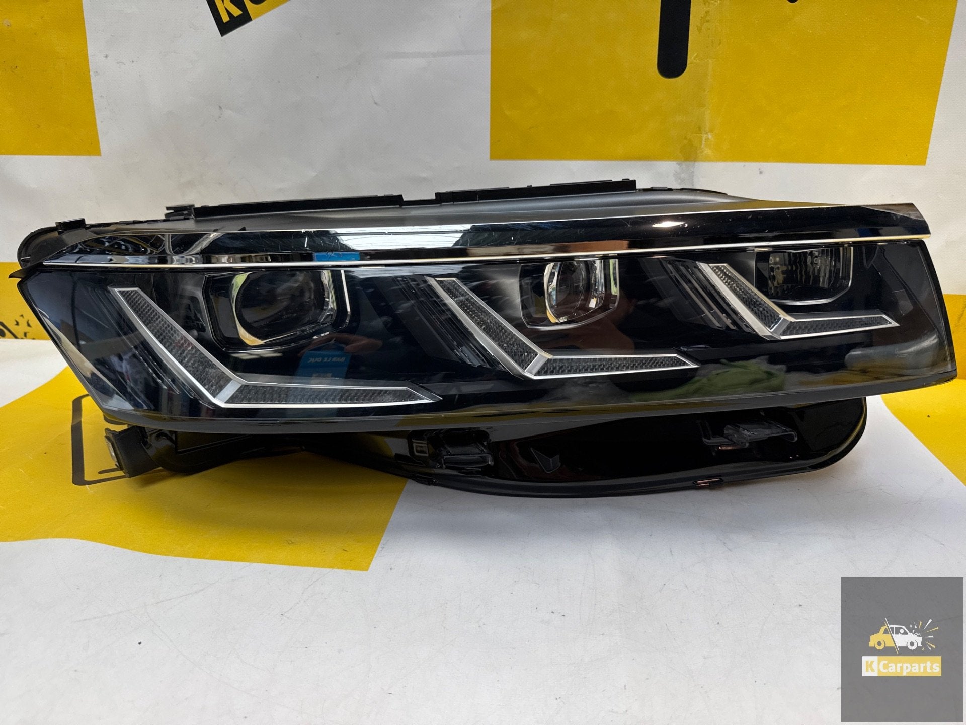 Phare droit Volkswagen Touareg III 761941082B, Autos : Pièces & Accessoires, Éclairage, Volkswagen, Utilisé