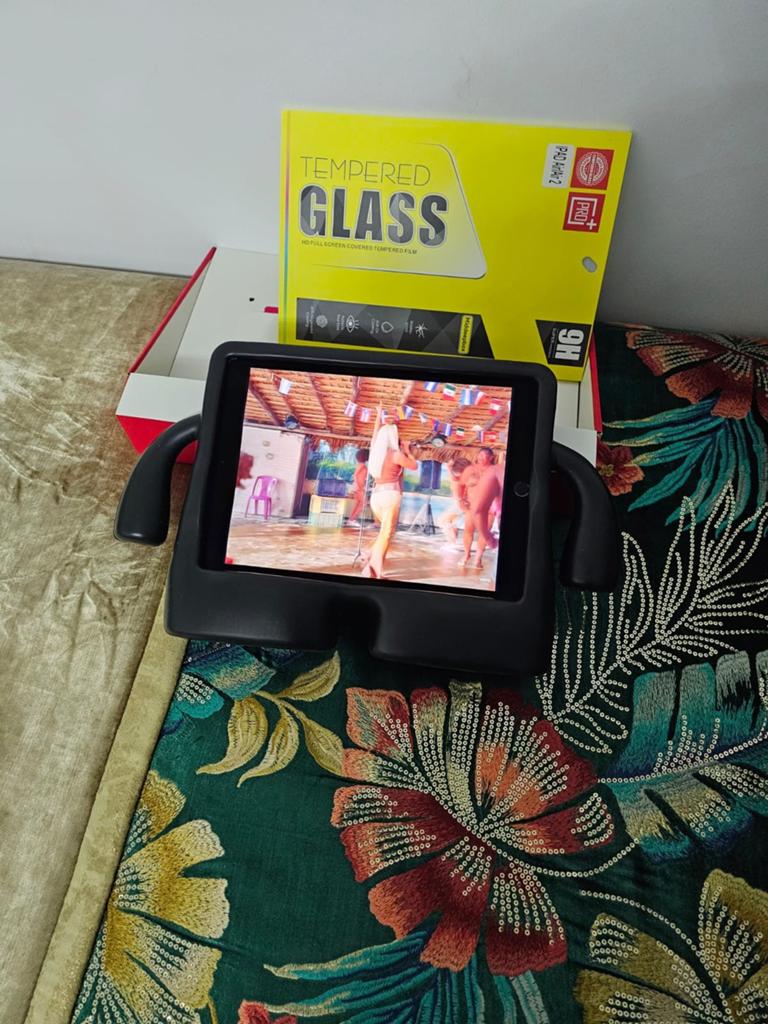 Te koop ipad met hoesje