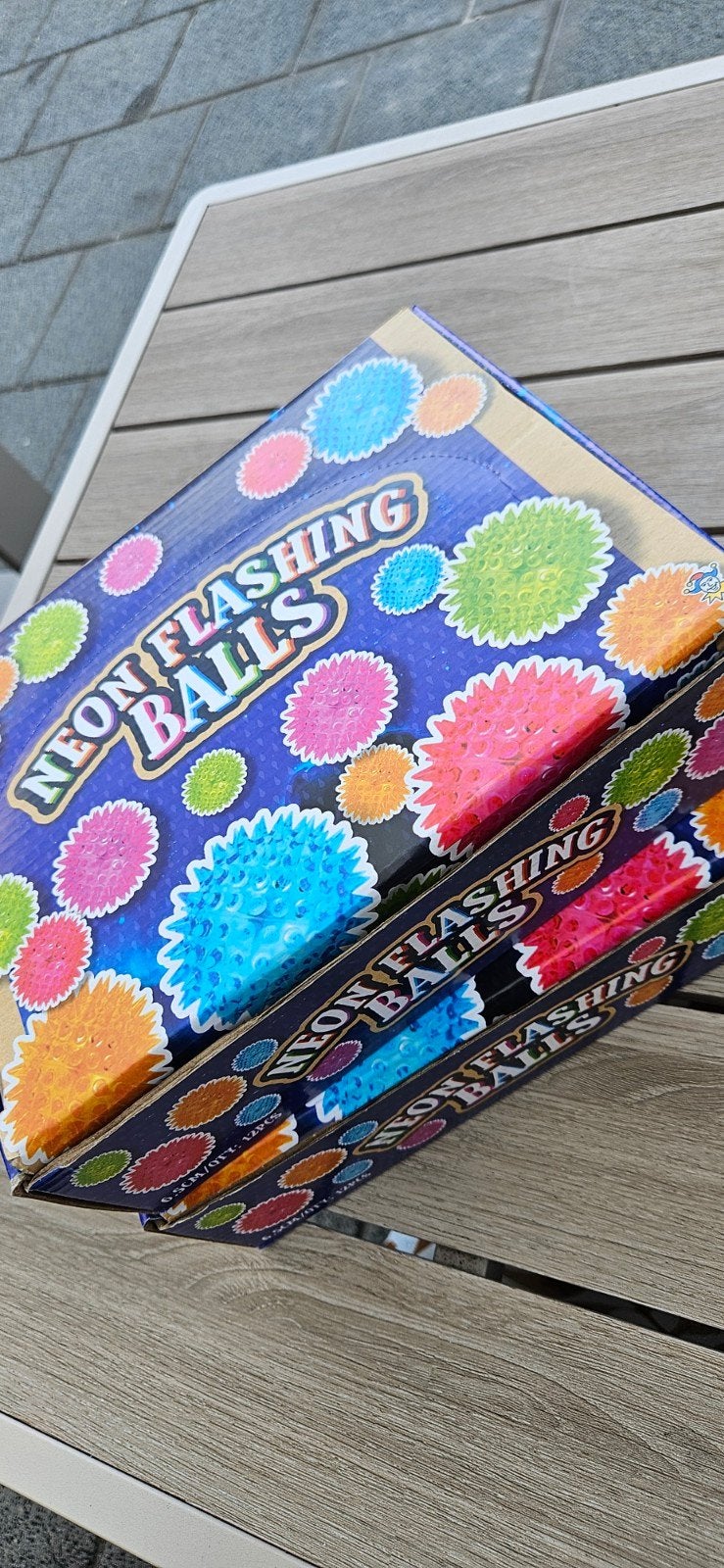 Présentoir Squishy, Envoi