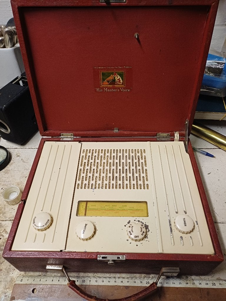 zeldzame draagbare radio (1940-1950) beat!!! + 220 volt, Antiek en Kunst, Antiek | Overige Antiek, Ophalen of Verzenden