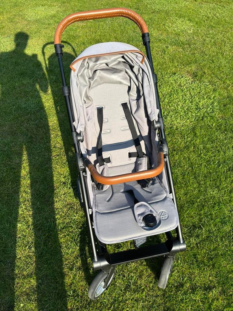 Poussette pliable Mutsy Nexo, Enfants & Bébés, Buggys, Enlèvement, Comme neuf, Protection de pluie