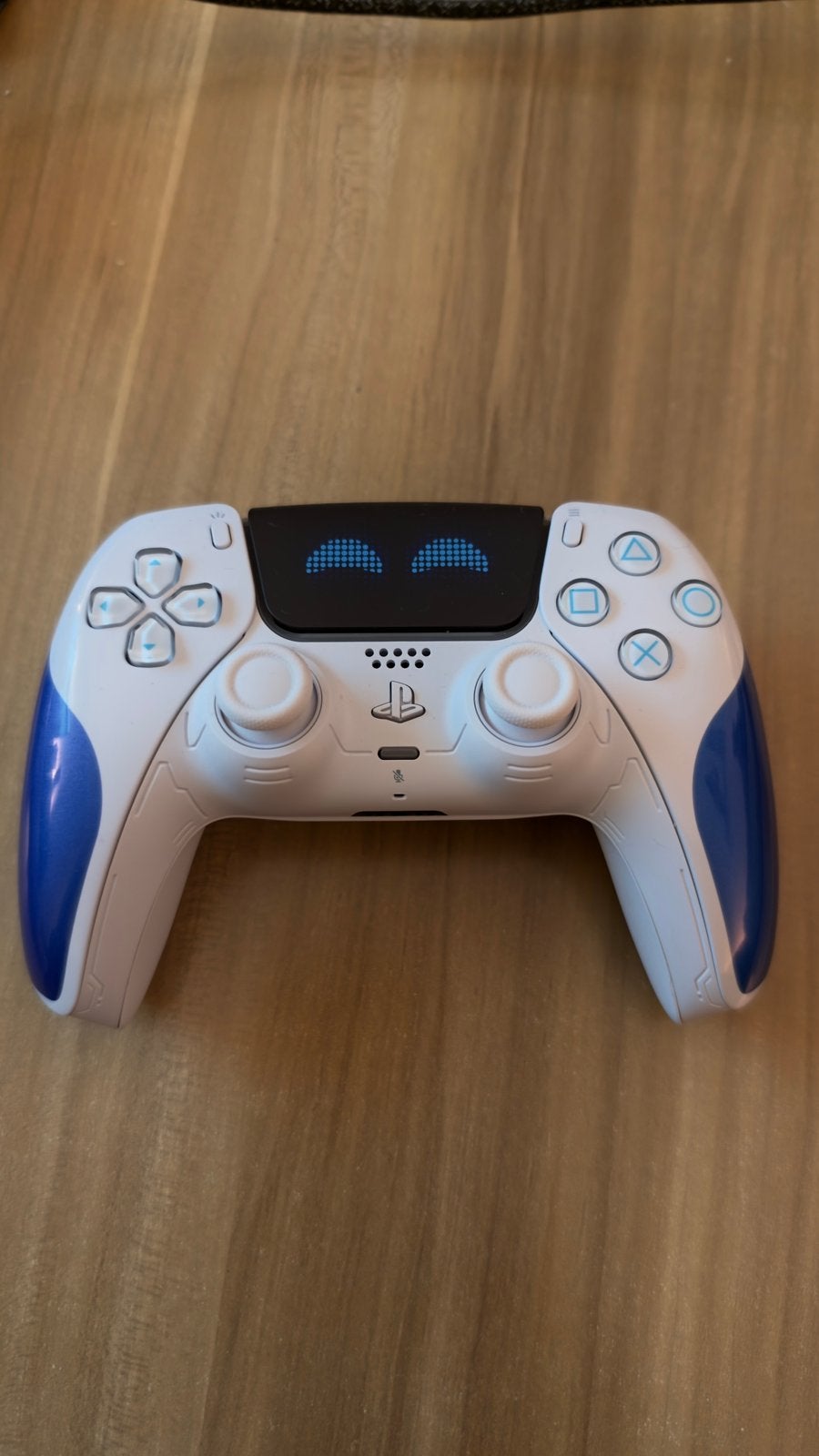 Manette PS5 édition limitée Astro Bot, Consoles de jeu & Jeux vidéo, Enlèvement, Comme neuf