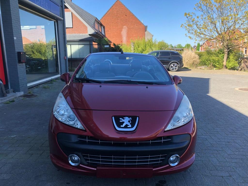 Peugeot 207 CC — 1.6 essence Bj 2008 80000km, Entreprise, Cabriolet, Boîte manuelle, Noir