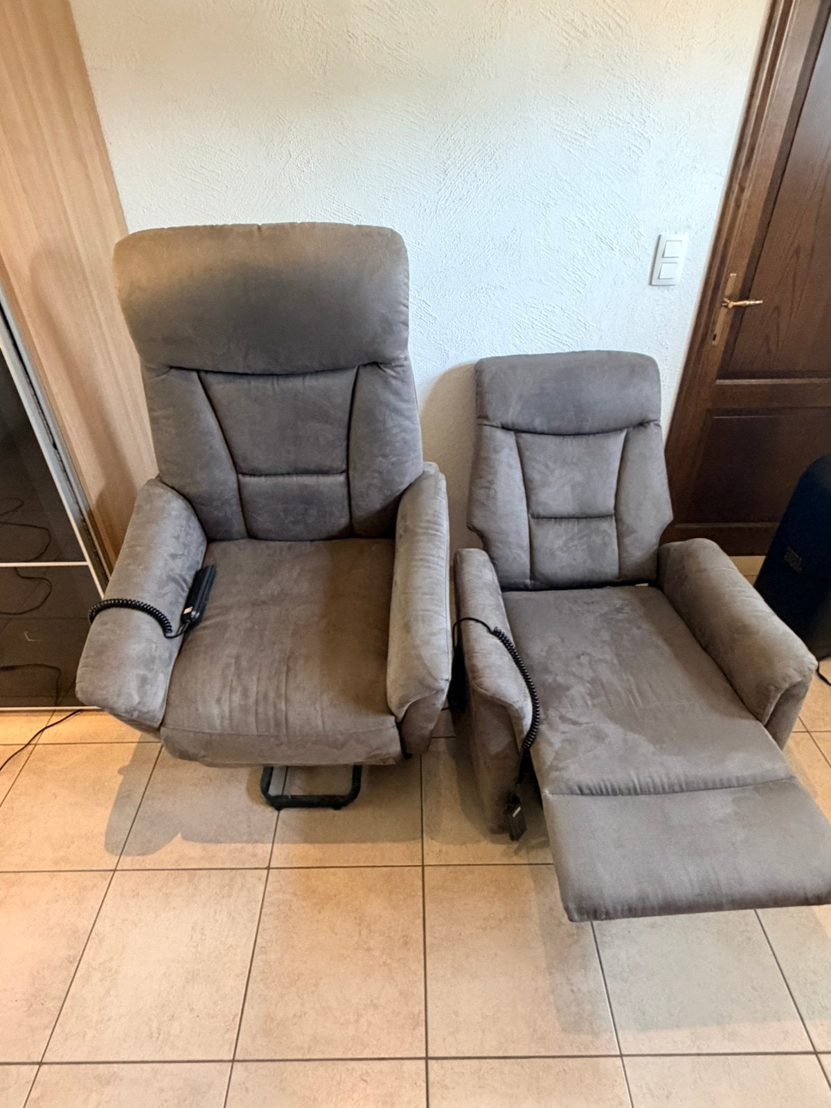2 relaxstoelen, Enlèvement, Comme neuf