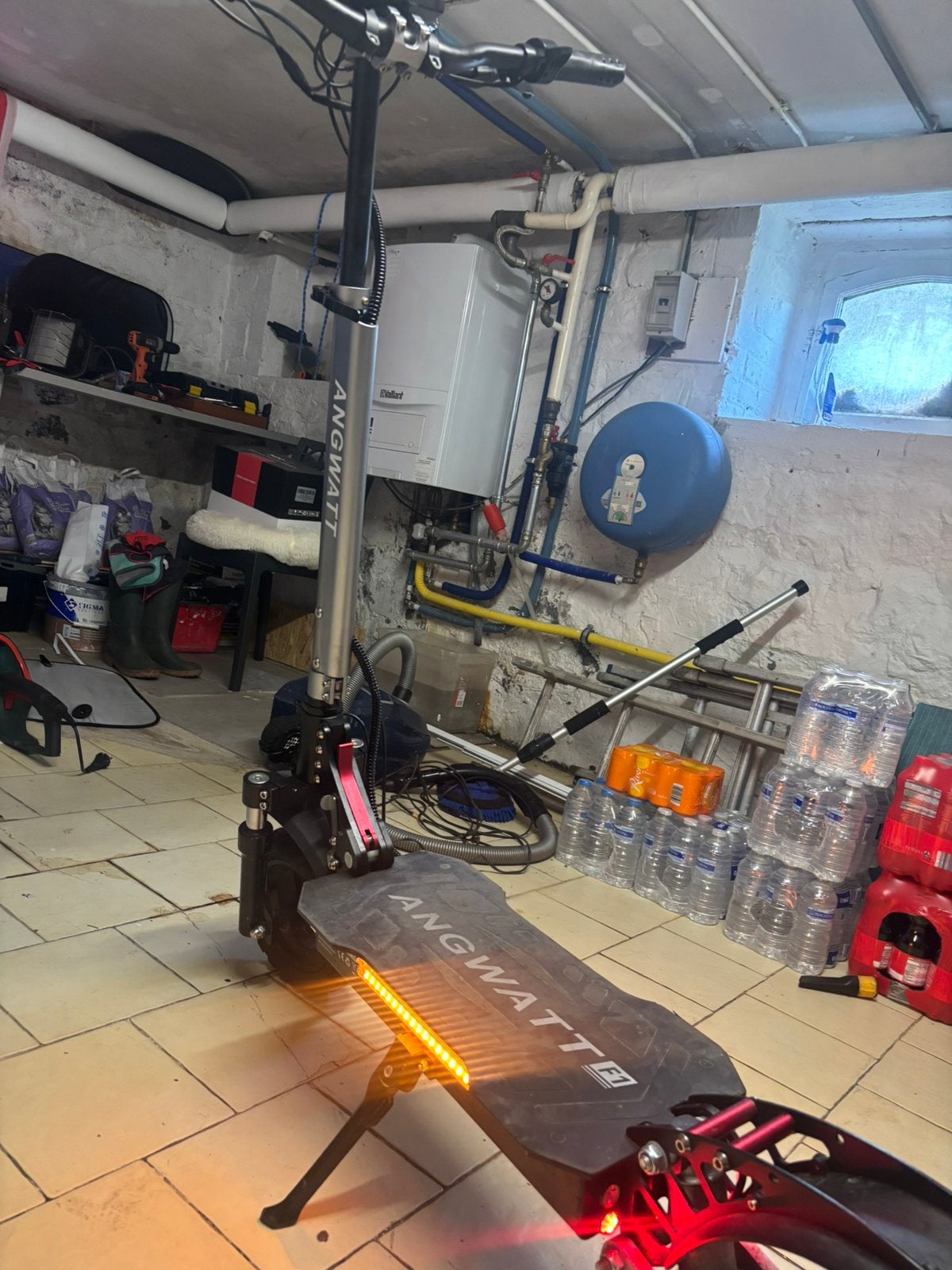 Angwatt f1 Nieuw, Fietsen en Brommers, Steps, Ophalen, Gebruikt, Elektrische step (E-scooter)
