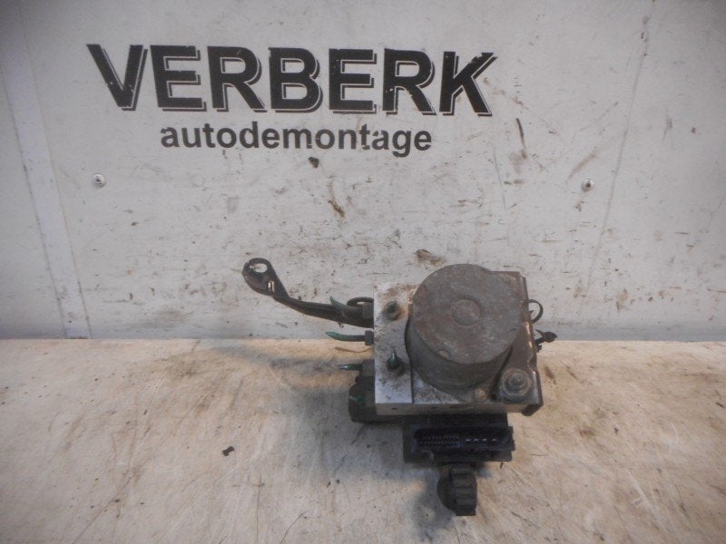 BLOC ABS (FREINS ANTI-BLOCAGE) Opel Corsa C (F08 / 68), Robert Bosch AG, Opel, Utilisé, Robert-Bosch-Allee 1
74232  Abstatt, DE