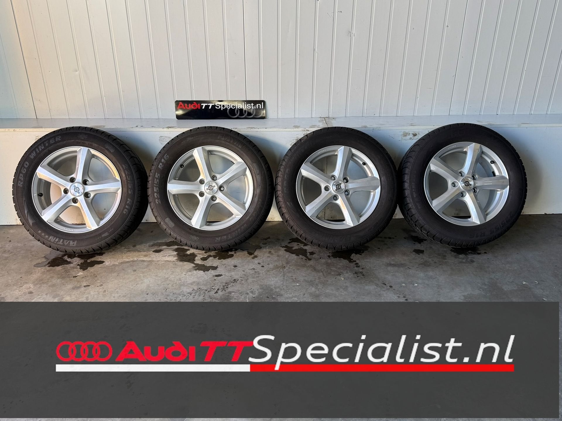 Winterbanden 16 inch op velgen Audi TT MK2 5x112, Auto-onderdelen, Ophalen, Gebruikt, -, Banden en Velgen