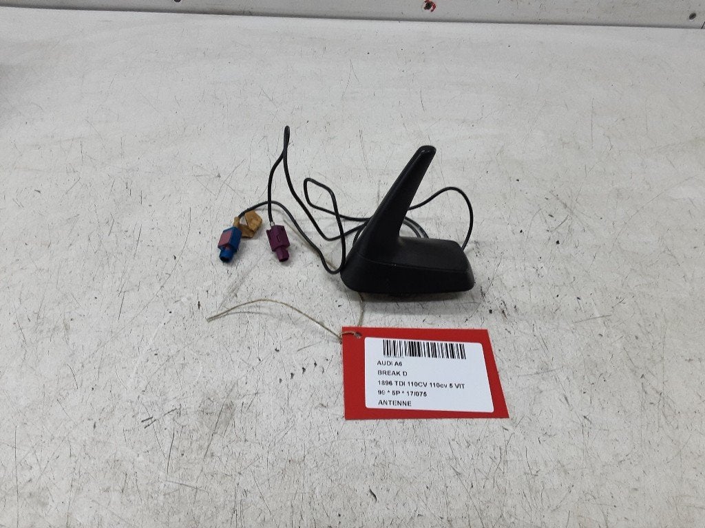 ANTENNE Audi A6 (C5) (01-1997/01-2005) (4B5035503A), Autos : Pièces & Accessoires, Mevr. I. Hauben, Audi, Utilisé, Rue de l'Espoir 34 34
4030  GRIVEGNÉE, BE