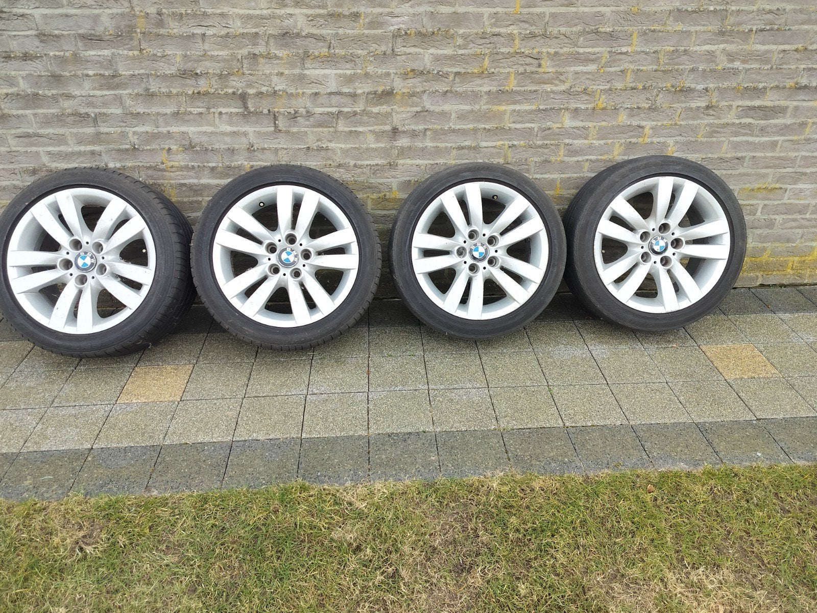 Jantes larges BMW d'origine avec pneus Run Flat., Enlèvement