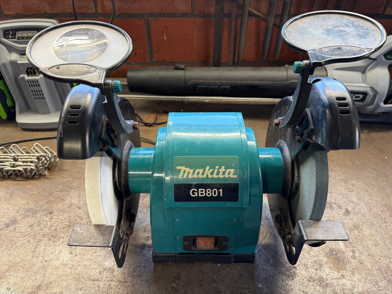 Slijpmachine Makita 200mm 550 watt., Doe-het-zelf en Bouw, Ophalen, Zo goed als nieuw