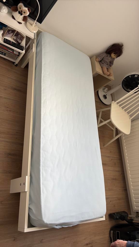 Ikea meegroeibed bed (210 cm x 86cm), Ophalen, Zo goed als nieuw, Matras
