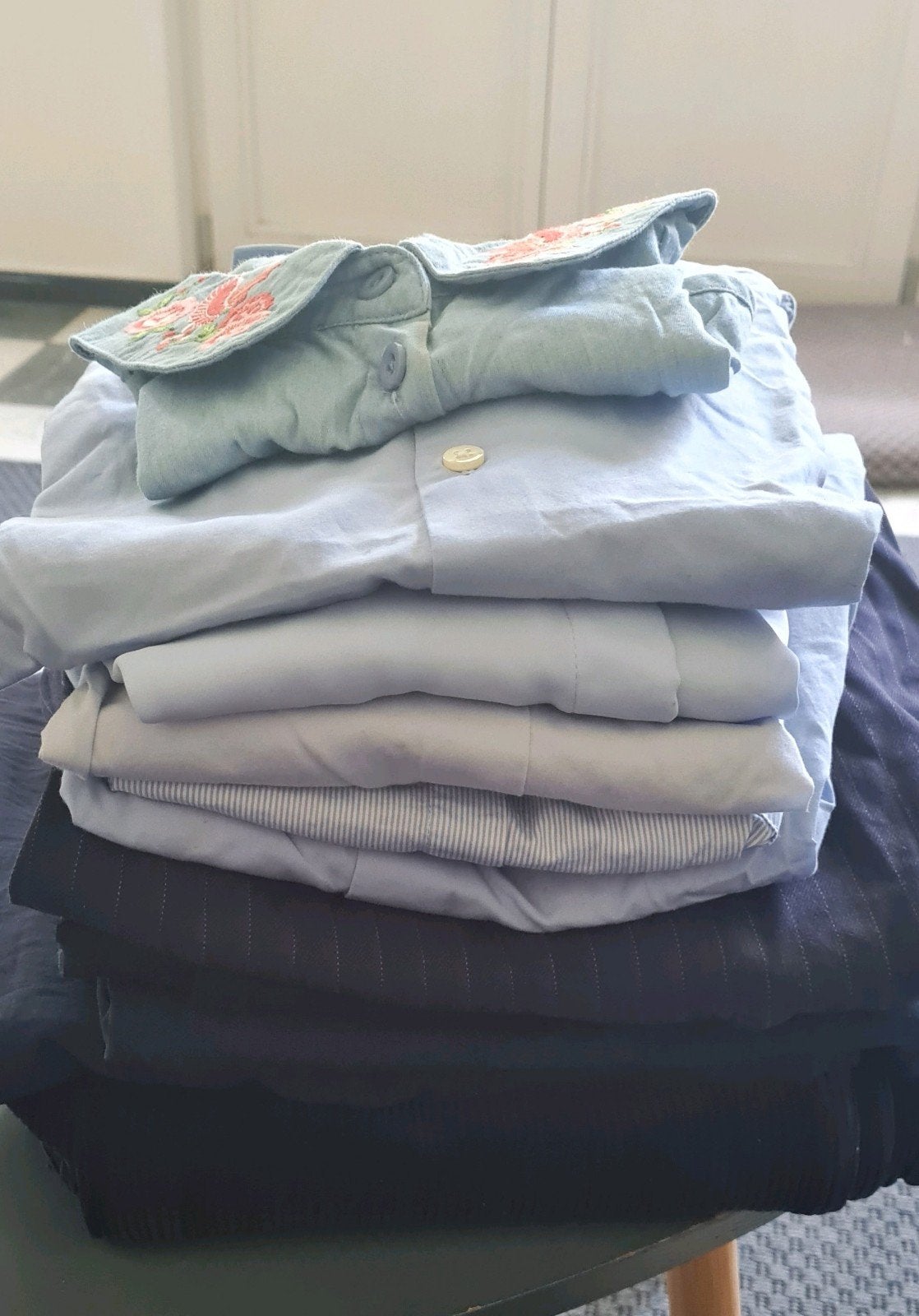 Pantalons et chemises d'uniforme, Zara,, Enlèvement, Porté