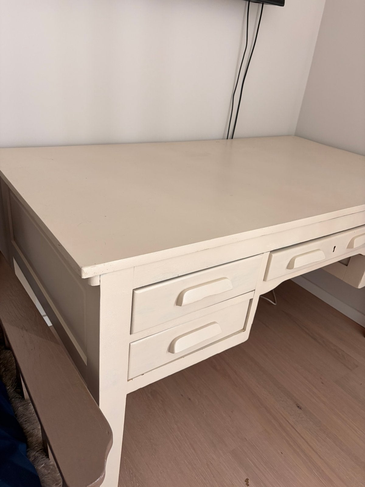 Bureau gratis, Ophalen, Zo goed als nieuw