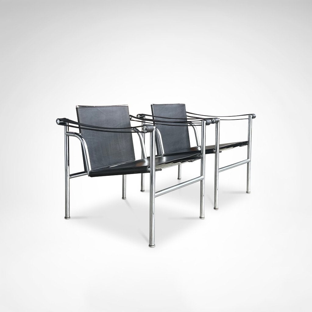 Fauteuils LC1 | Le Corbusier | Cassina 1980s | cuir noir, Maison & Meubles, Deux, Enlèvement, Utilisé, Cuir