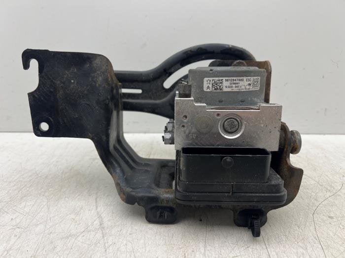 Pompe ABS d'un Peugeot 208, -, 3 mois de garantie, Utilisé, -