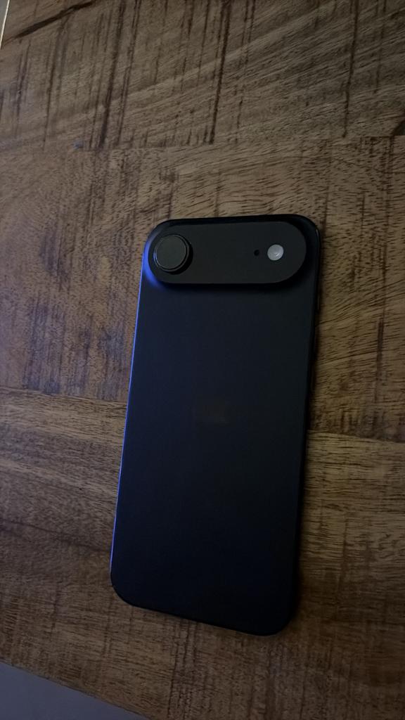 Iphone 17 air 256gb, Télécoms, Téléphonie mobile | Housses, Coques & Façades | Apple iPhone, Enlèvement, Comme neuf, IPhone 17