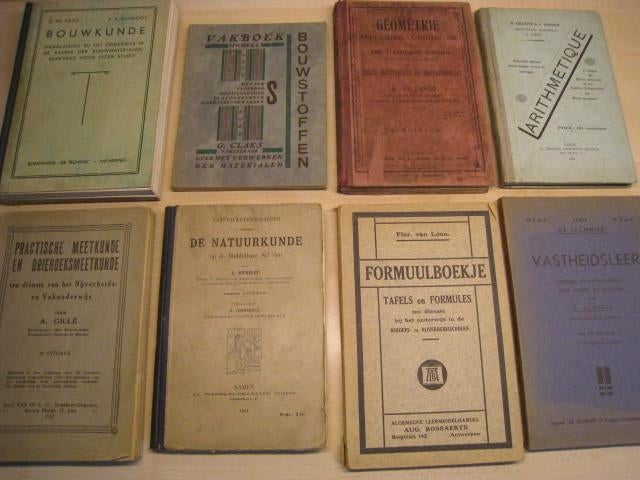 8 antieke schoolboeken : bouwkunde, meetkunde, natuurkunde, Antiek en Kunst, Ophalen