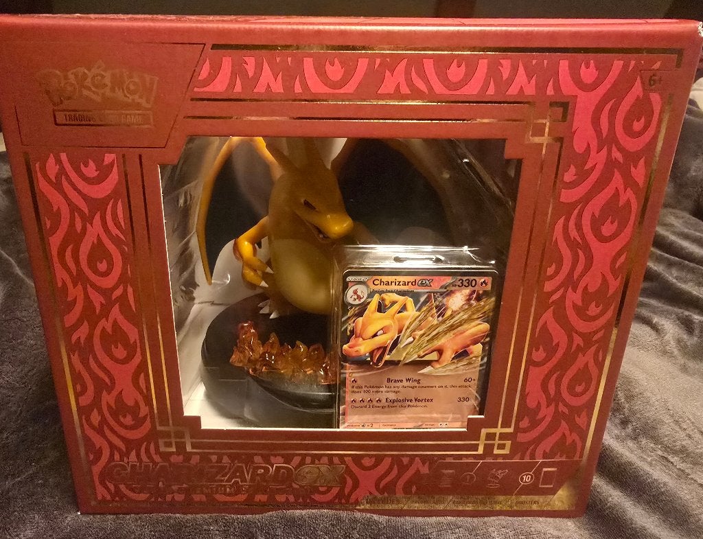 Pokemon  Charizard ex super box, Ophalen of Verzenden, Nieuw