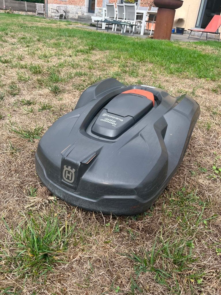 husqvarna 420 tondeuse robot, Jardin & Terrasse, 20 à 25 cm, Enlèvement, Utilisé, Avec capteur de pluie